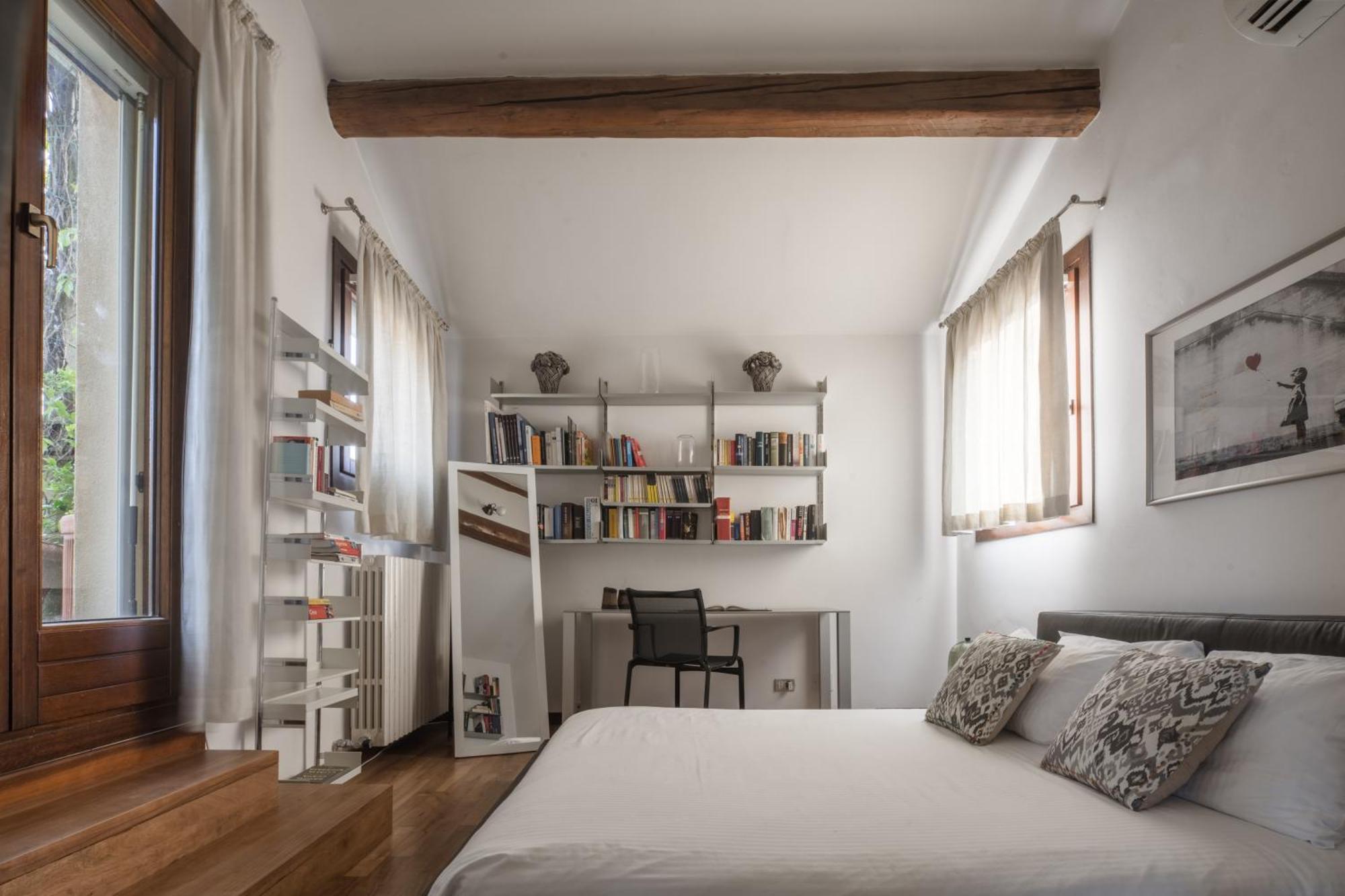 Attic Boutique San Marco R&R Apartment Venesia Bagian luar foto