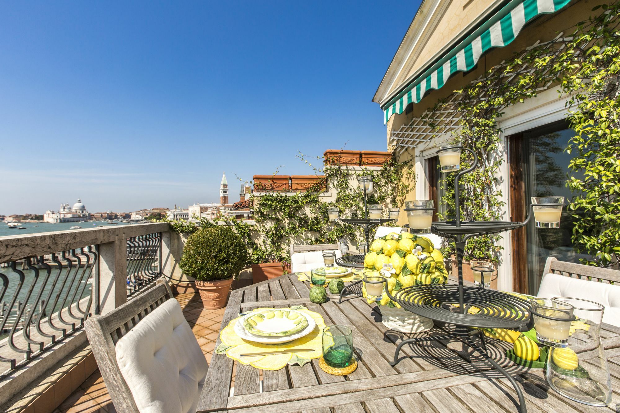 Attic Boutique San Marco R&R Apartment Venesia Bagian luar foto