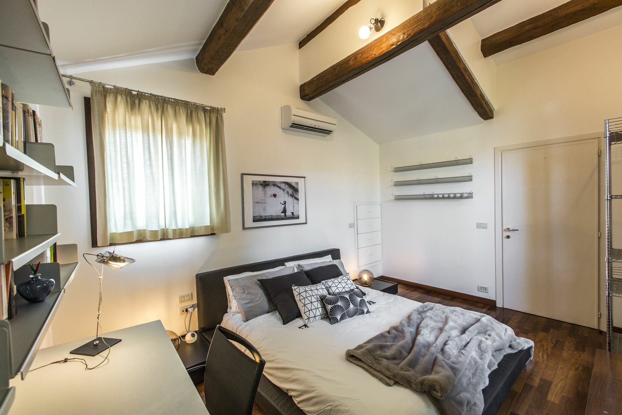 Attic Boutique San Marco R&R Apartment Venesia Bagian luar foto